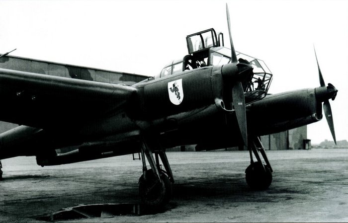F 189 A du 5.(H) 12.jpg